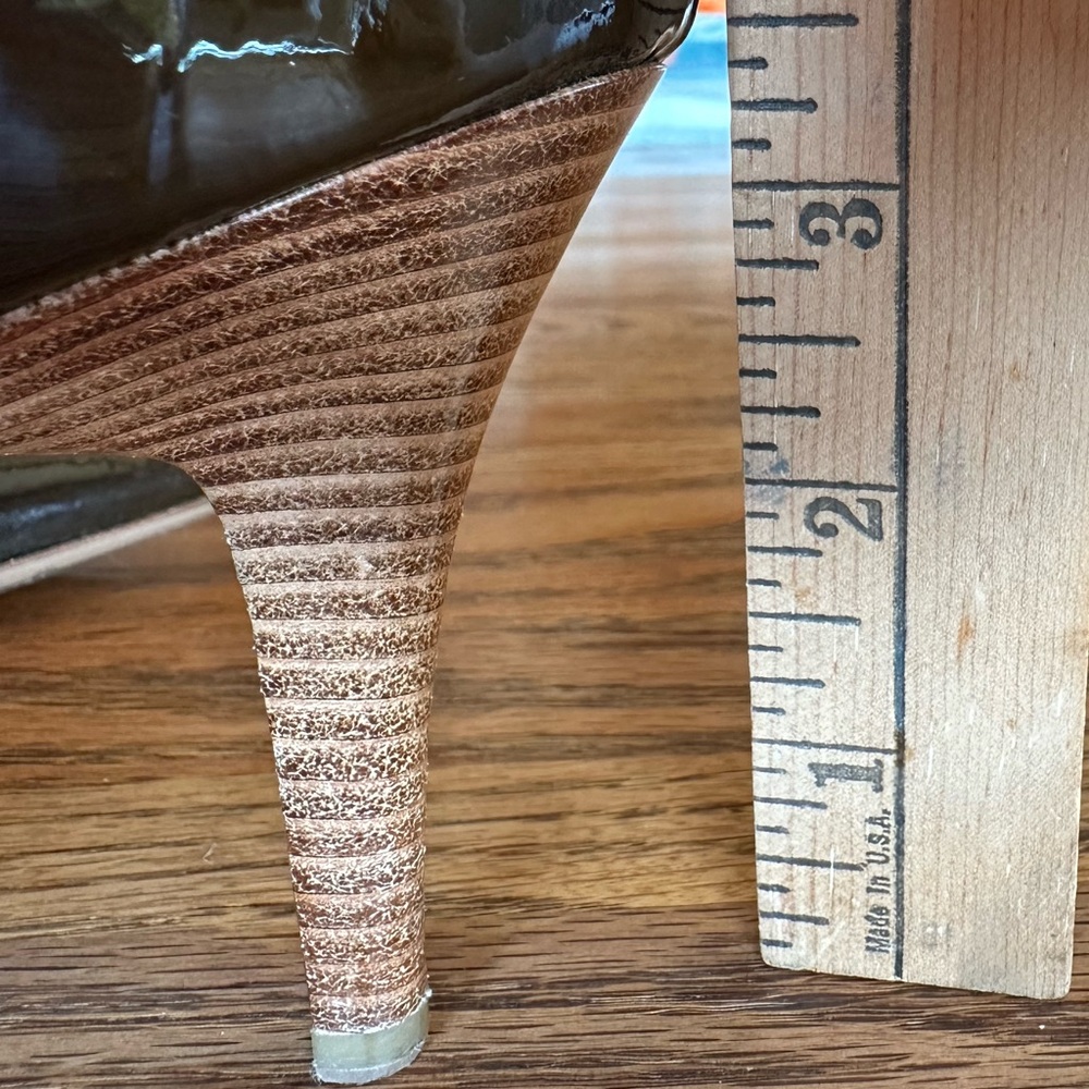 Louis Vuitton Monogram Pattern Patent Leather Pum… - image 8